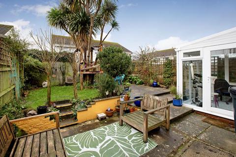 3 bedroom semi-detached house for sale, Swan Road, Starcross, EX6