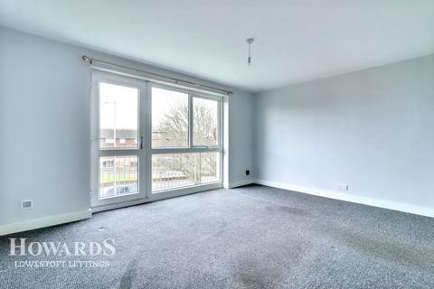 2 bedroom flat to rent, St Peters Street, LOWESTOFT