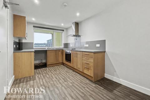 2 bedroom flat to rent, St Peters Street, LOWESTOFT