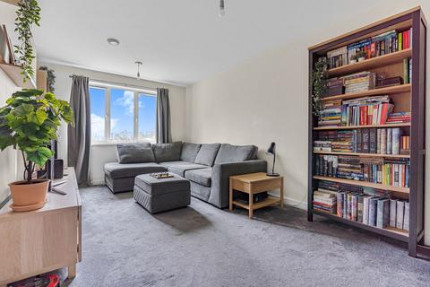 Dudley Place, Stanwell, Staines-upon-Thames, TW19