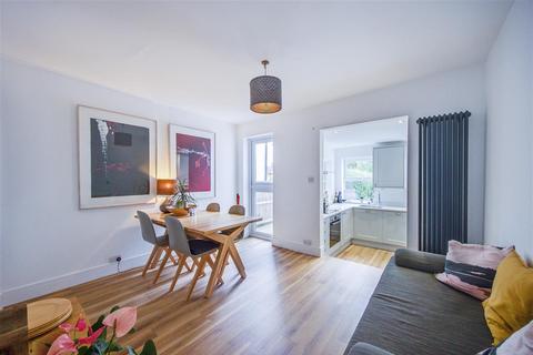 2 bedroom terraced house for sale, Bynes Road, South Croydon