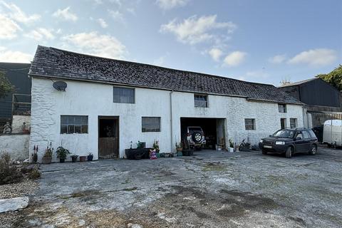 5 bedroom property with land for sale, Bancyffordd, Llandysul