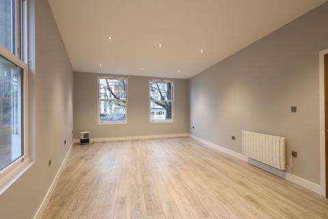 undefined, The Broadway, Haywards Heath RH16