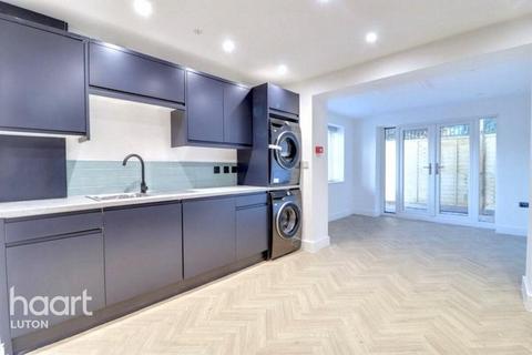 undefined, Dunraven Avenue, Luton