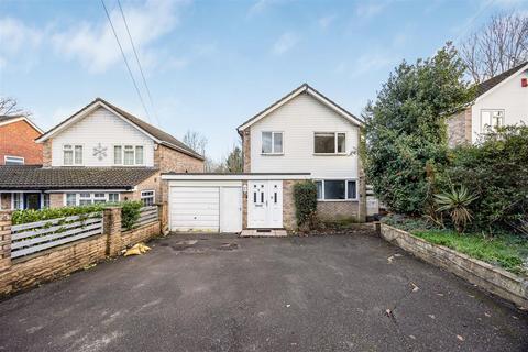Loddon Bridge Road, Woodley, RG5