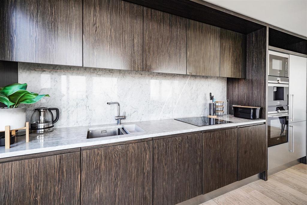 Apartment 2806, Charrington Tower - zsg S3 CSl7 GKVHJ