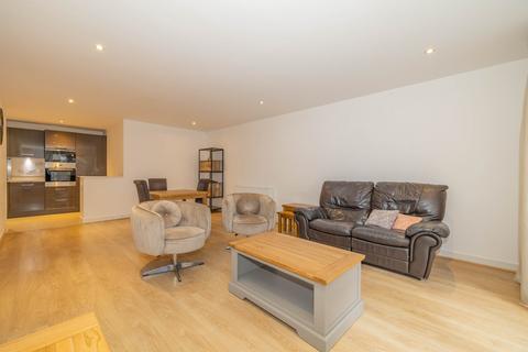 3 bedroom flat for sale, Westwood Drive, Canterbury, Kent, CT2