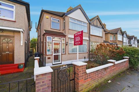 3 bedroom semi-detached house for sale, Beechmount Avenue, London