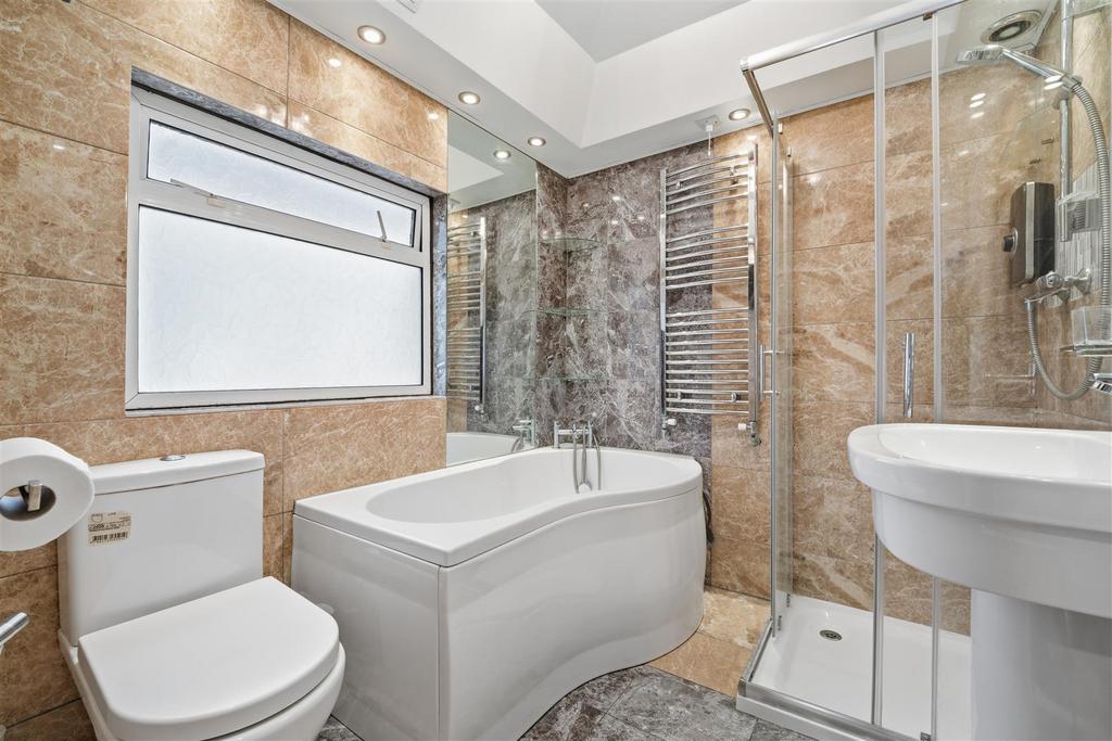 45 Beechmount Bath.jpg