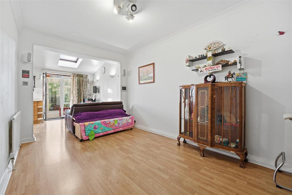 45 Beechmount Recp 2.jpg