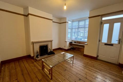 3 bedroom terraced house for sale, Belsize Avenue, PETERBOROUGH PE2