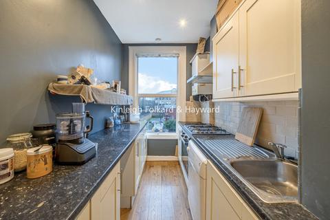 1 bedroom flat to rent, Gresham Road, Brixton, London, SW9