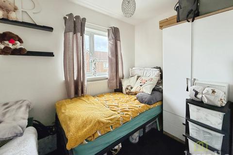2 bedroom terraced house for sale, Laurel Close, Gainsborough DN21