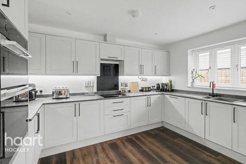 4 bedroom bungalow for sale, Meadowbrook, Rochford