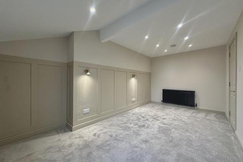 undefined, Whitelow Road, 7, Manchester M21