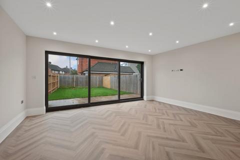undefined, Old Esher Road, Hersham, KT12