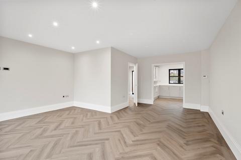 3 bedroom semi-detached house for sale, Old Esher Road, Hersham, KT12