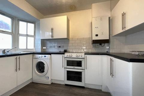 3 bedroom end of terrace house to rent, Gordon Road, Canterbury, Kent, CT1