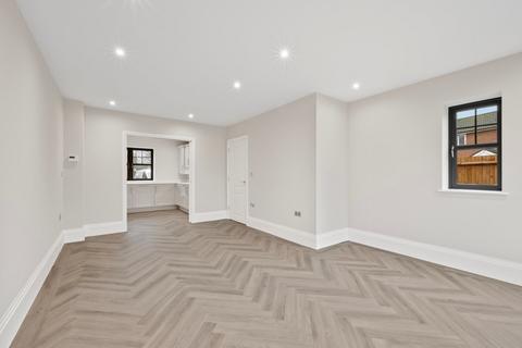 undefined, Mole Road, Hersham Village, KT12