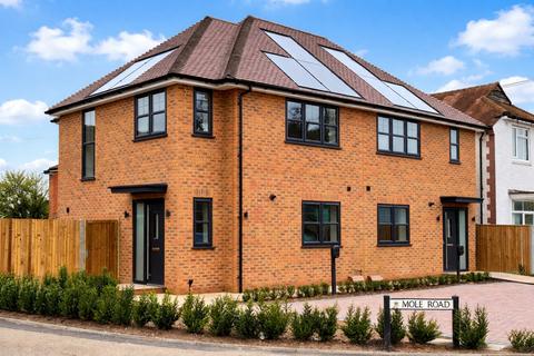 undefined, Mole Road, Hersham Village, KT12