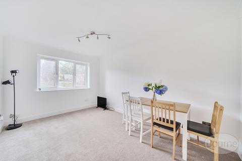 undefined, Farm Road, Esher, Surrey, KT10