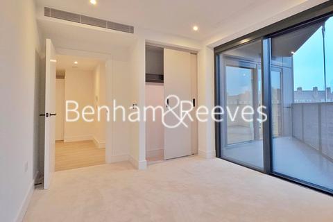 undefined, Broadway East, Bethnal Green E2