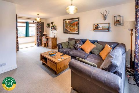 3 bedroom detached house for sale, Bracken Way, Harworth, Doncaster