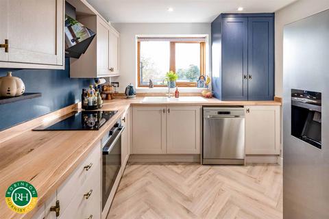 3 bedroom detached house for sale, Bracken Way, Harworth, Doncaster