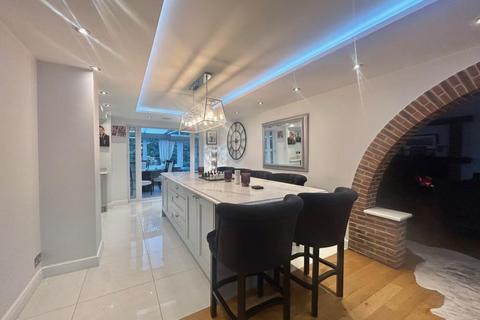 undefined, Waingels Road,  Lands End Twyford,  RG10