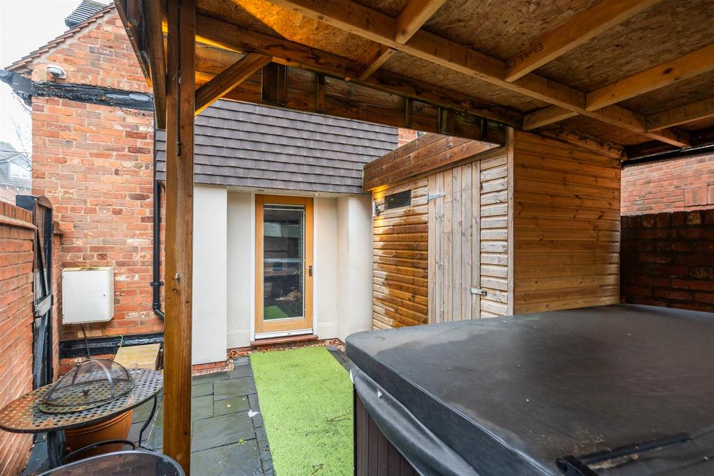 The Coach House 45.jpg