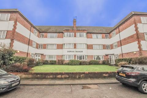 2 bedroom flat to rent, Doran Manor, Great North Road, East Finchley, N2
