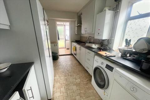3 bedroom semi-detached house for sale, Park Way, Feltham, Middlesex, TW14