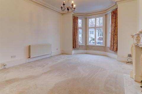 undefined, Leam Terrace, Leamington Spa
