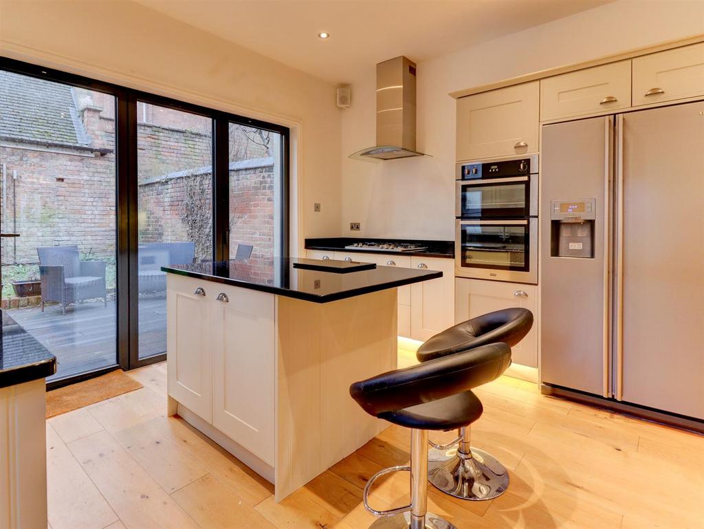 Breakfast Kitchen
