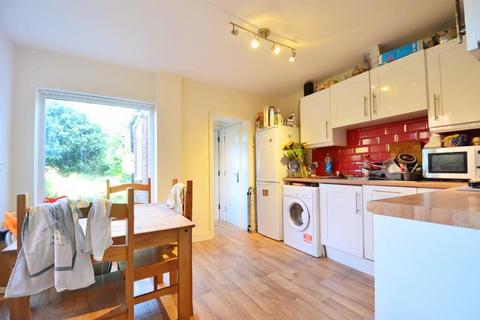 4 bedroom house to rent, Gristhorpe Road, Selly Oak, Birmingham B29
