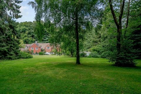 undefined, Newnham Hill, Henley-on-Thames, Oxfordshire, RG9