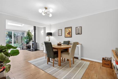 undefined, Staplehurst, Bracknell, Berkshire, RG12