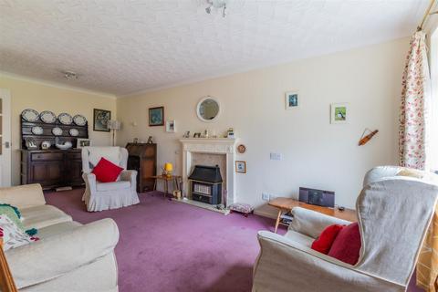 undefined, Waterloo Close, Cardiff CF23