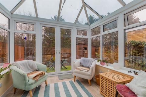 undefined, Waterloo Close, Cardiff CF23