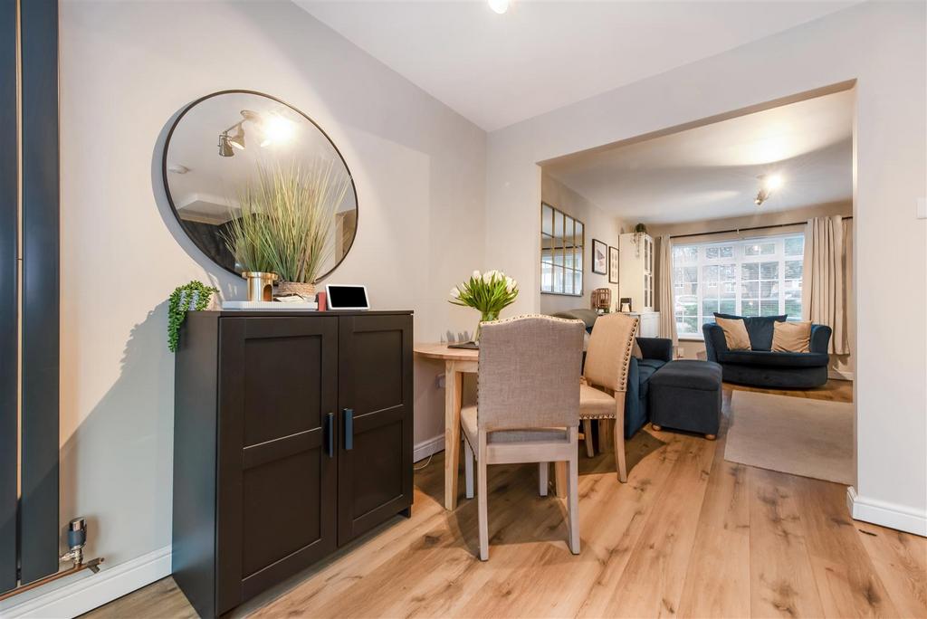 Sketch Ph7 6368892.jpg