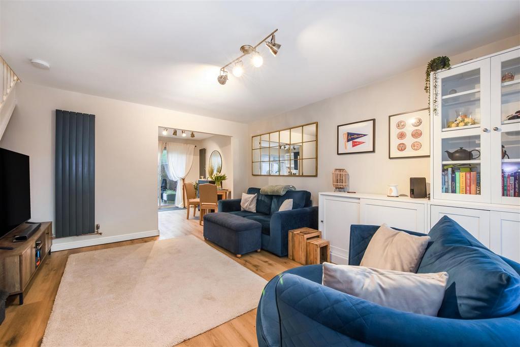 Sketch Ph9 6368894.jpg