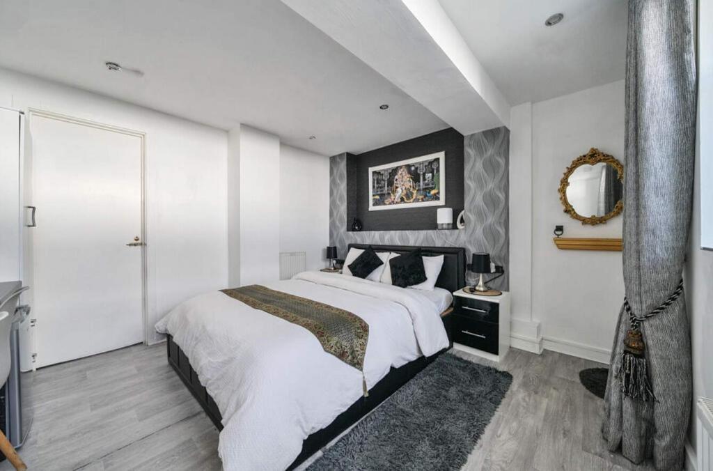 Bedroom 2 with En Suite Shower Room