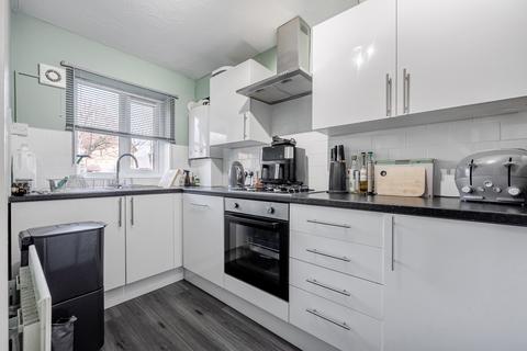 undefined, Horseshoe Crescent, Reading RG7