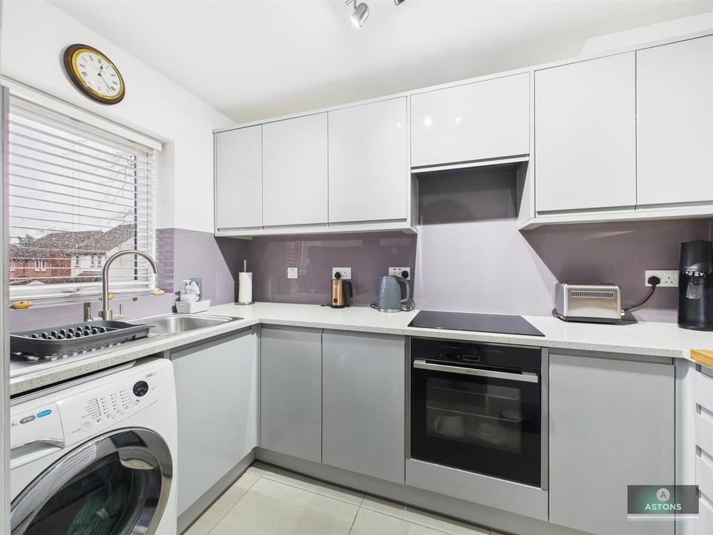 CAM04622 G0-PR0164-STILL010.jpg