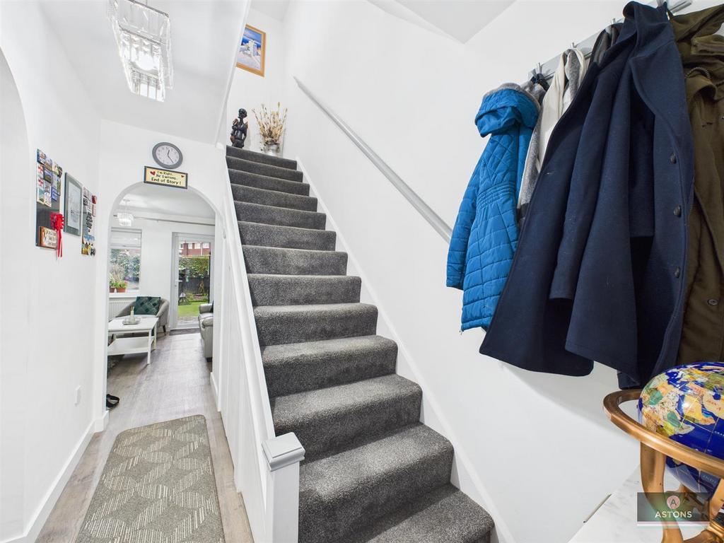 CAM04622 G0-PR0164-STILL013.jpg