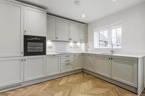 3 bedroom semi-detached house for sale, The Oaks, Essex CM24