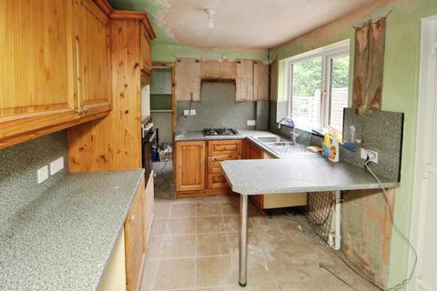 2 bedroom terraced house for sale, High Street West, Derbyshire SK13