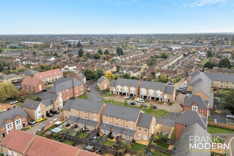 4 bedroom townhouse for sale, Chapman Avenue, Peterborough, PE3