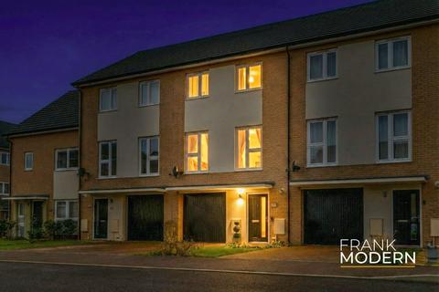 Chapman Avenue, Peterborough, PE3