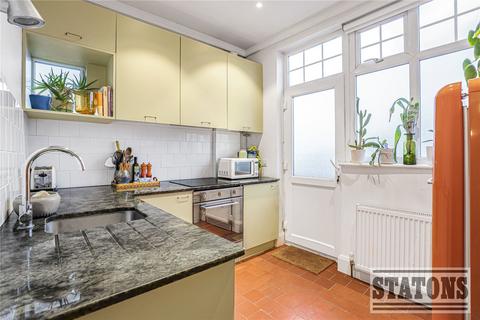 2 bedroom apartment for sale, Heddon Court, Cockfosters Road, Barnet, EN4